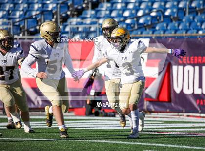 Thumbnail 3 in Pope John XXIII vs. St. Bernard's Central Catholic (MIAA Division 8 Final) photogallery.