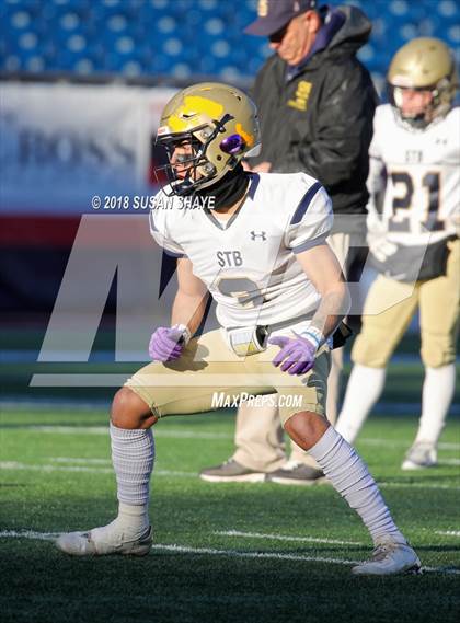 Thumbnail 3 in Pope John XXIII vs. St. Bernard's Central Catholic (MIAA Division 8 Final) photogallery.