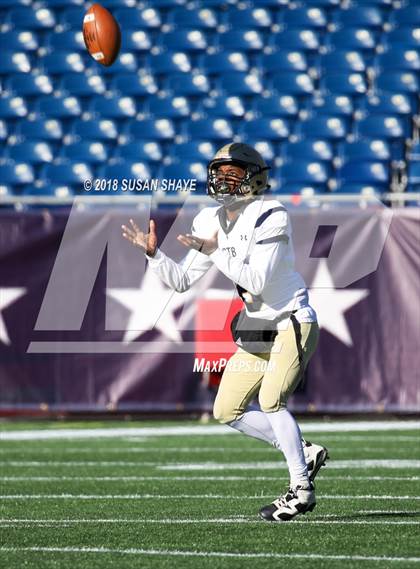 Thumbnail 3 in Pope John XXIII vs. St. Bernard's Central Catholic (MIAA Division 8 Final) photogallery.