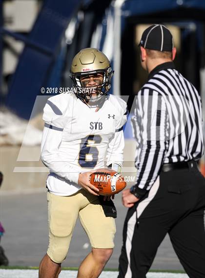 Thumbnail 2 in Pope John XXIII vs. St. Bernard's Central Catholic (MIAA Division 8 Final) photogallery.