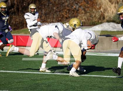 Thumbnail 3 in Pope John XXIII vs. St. Bernard's Central Catholic (MIAA Division 8 Final) photogallery.