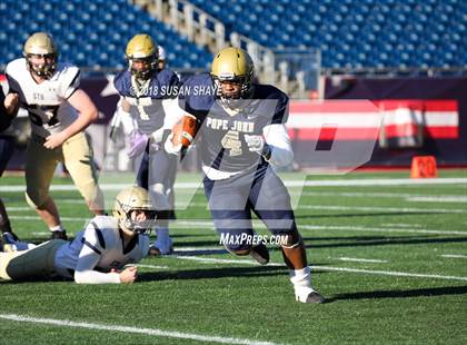 Thumbnail 2 in Pope John XXIII vs. St. Bernard's Central Catholic (MIAA Division 8 Final) photogallery.