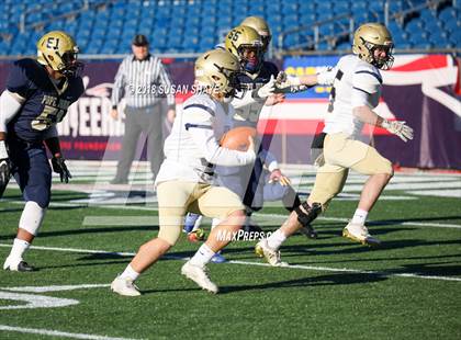Thumbnail 1 in Pope John XXIII vs. St. Bernard's Central Catholic (MIAA Division 8 Final) photogallery.