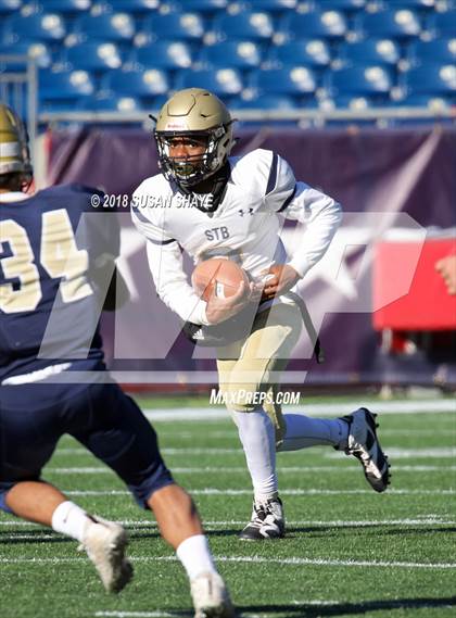 Thumbnail 1 in Pope John XXIII vs. St. Bernard's Central Catholic (MIAA Division 8 Final) photogallery.