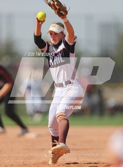 Thumbnail 3 in Cherokee Trail vs. Chatfield (CHSAA 5A Semifinal) photogallery.
