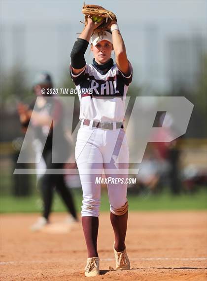 Thumbnail 2 in Cherokee Trail vs. Chatfield (CHSAA 5A Semifinal) photogallery.