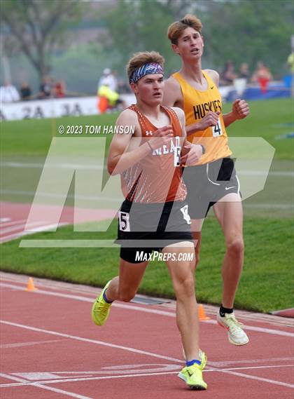 Thumbnail 3 in CHSAA 4A Finals (1600 Meter) photogallery.