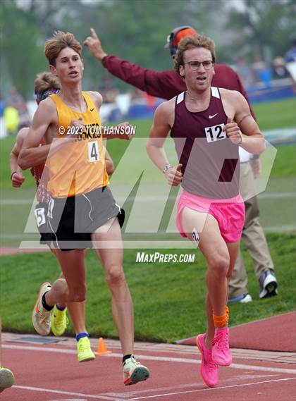 Thumbnail 3 in CHSAA 4A Finals (1600 Meter) photogallery.