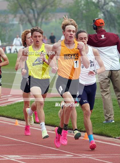 Thumbnail 3 in CHSAA 4A Finals (1600 Meter) photogallery.