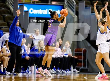 Thumbnail 3 in Campbell County vs Highlands photogallery.