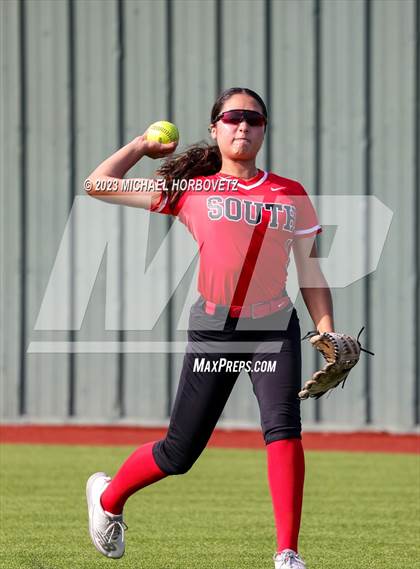 Thumbnail 3 in South Grand Prairie @ Allen (UIL 6A Area) photogallery.