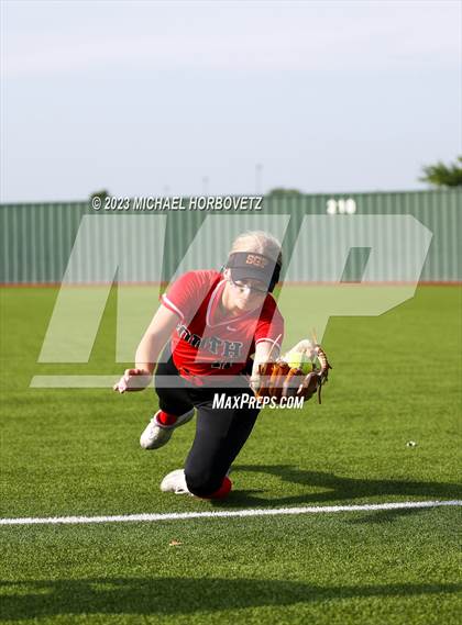 Thumbnail 1 in South Grand Prairie @ Allen (UIL 6A Area) photogallery.