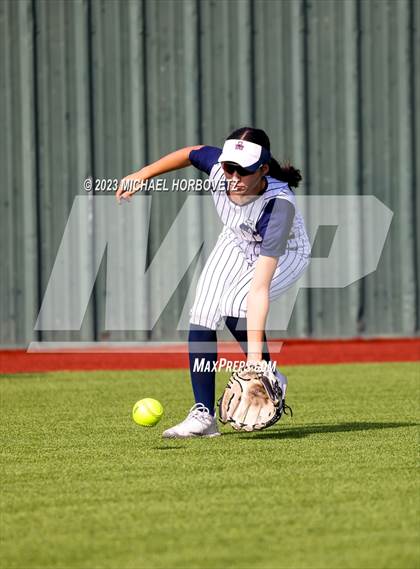 Thumbnail 2 in South Grand Prairie @ Allen (UIL 6A Area) photogallery.