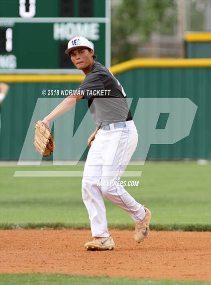 Thumbnail 2 in Eisenhower vs Bishop Carroll (KSHSAA 5A Regional Playoff) photogallery.