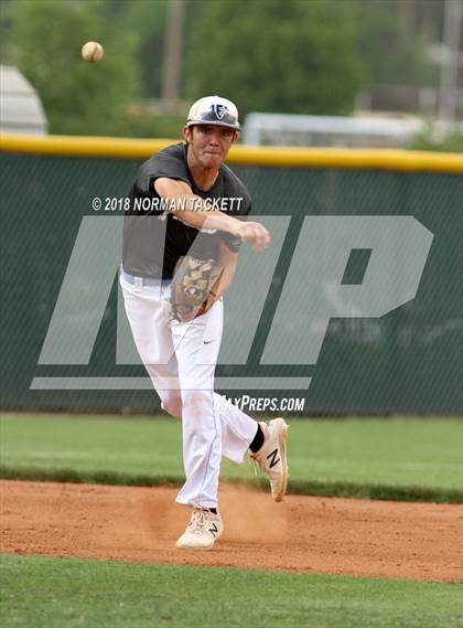 Thumbnail 2 in Eisenhower vs Bishop Carroll (KSHSAA 5A Regional Playoff) photogallery.