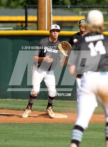 Thumbnail 2 in Eisenhower vs Bishop Carroll (KSHSAA 5A Regional Playoff) photogallery.