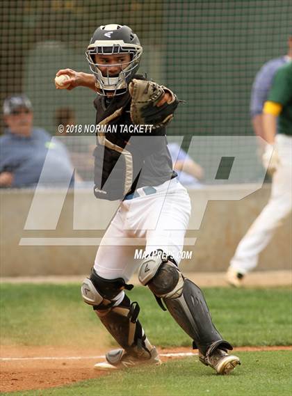 Thumbnail 2 in Eisenhower vs Bishop Carroll (KSHSAA 5A Regional Playoff) photogallery.