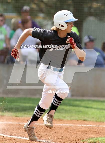 Thumbnail 3 in Eisenhower vs Bishop Carroll (KSHSAA 5A Regional Playoff) photogallery.