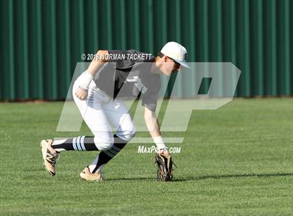 Thumbnail 2 in Eisenhower vs Bishop Carroll (KSHSAA 5A Regional Playoff) photogallery.