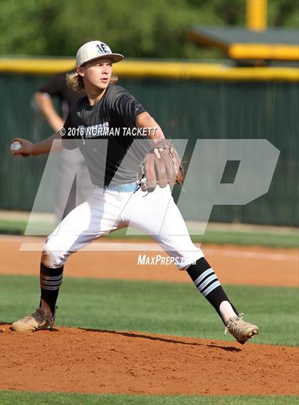 Thumbnail 1 in Eisenhower vs Bishop Carroll (KSHSAA 5A Regional Playoff) photogallery.