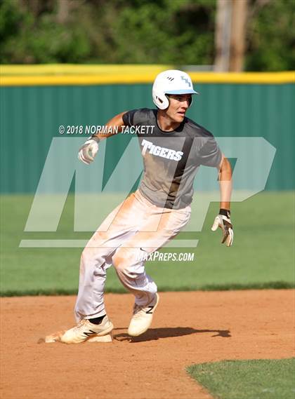 Thumbnail 3 in Eisenhower vs Bishop Carroll (KSHSAA 5A Regional Playoff) photogallery.