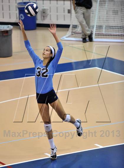 Thumbnail 2 in Villa Maria Academy vs Gwynedd Mercy Academy (District 1 Semifinal) photogallery.