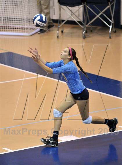 Thumbnail 3 in Villa Maria Academy vs Gwynedd Mercy Academy (District 1 Semifinal) photogallery.