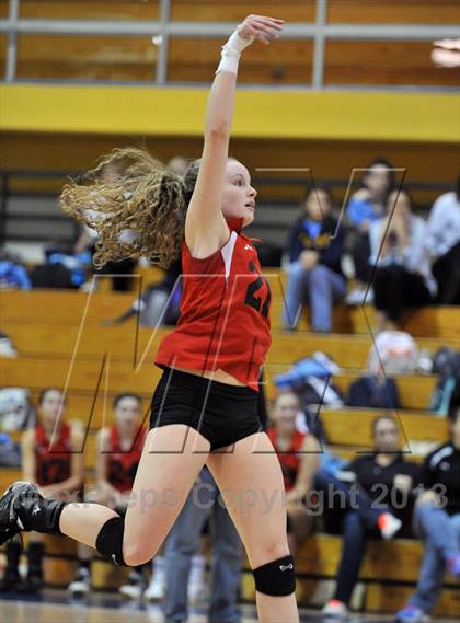 Thumbnail 3 in Villa Maria Academy vs Gwynedd Mercy Academy (District 1 Semifinal) photogallery.