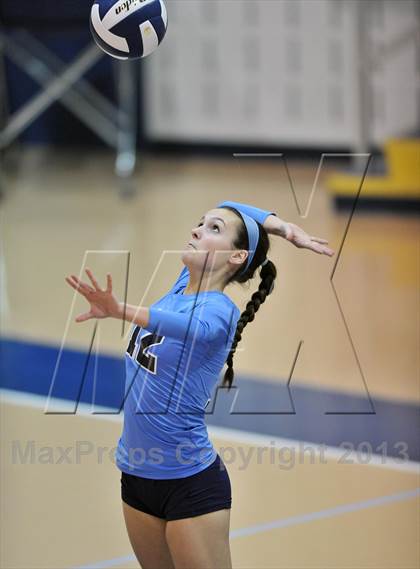 Thumbnail 3 in Villa Maria Academy vs Gwynedd Mercy Academy (District 1 Semifinal) photogallery.