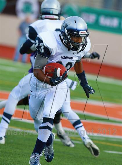 Thumbnail 1 in Madison vs. St. Augustine (CIF SDS D4 Final) photogallery.