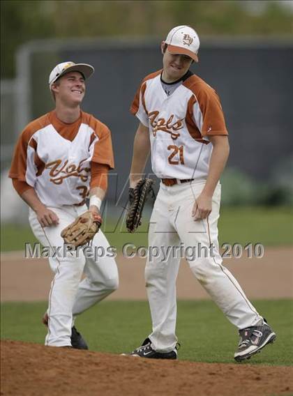 Thumbnail 3 in Kennedale @ Bowie photogallery.