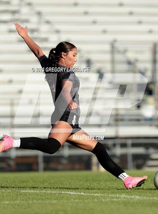 Pearce vs Haltom (UIL 6A D1 Girls Soccer Bi-District)