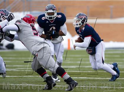 Thumbnail 3 in Ryan vs. Cedar Hill (UIL 5A D2 Quarterfinal) photogallery.