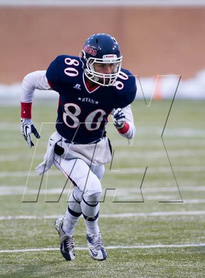 Thumbnail 2 in Ryan vs. Cedar Hill (UIL 5A D2 Quarterfinal) photogallery.