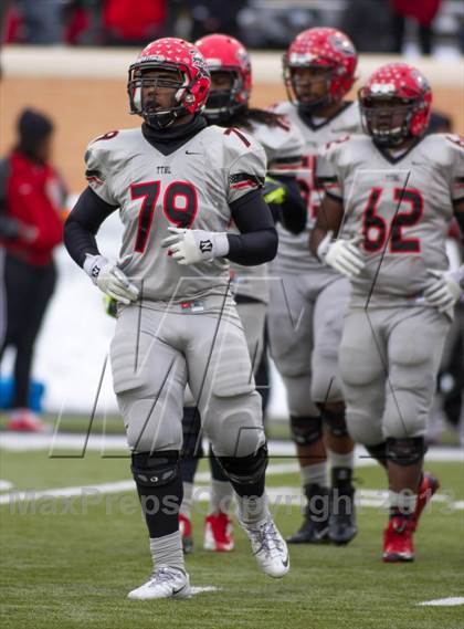 Thumbnail 2 in Ryan vs. Cedar Hill (UIL 5A D2 Quarterfinal) photogallery.