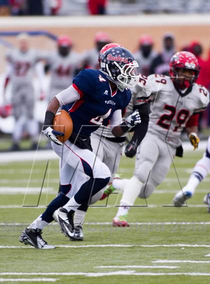Thumbnail 1 in Ryan vs. Cedar Hill (UIL 5A D2 Quarterfinal) photogallery.