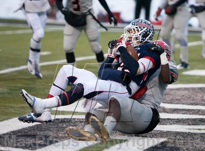 Thumbnail 3 in Ryan vs. Cedar Hill (UIL 5A D2 Quarterfinal) photogallery.