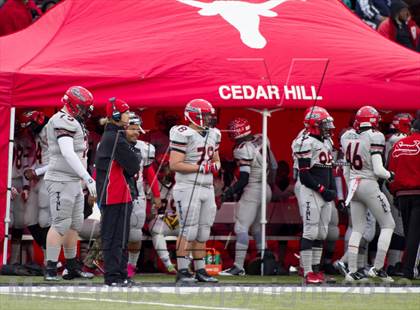 Thumbnail 3 in Ryan vs. Cedar Hill (UIL 5A D2 Quarterfinal) photogallery.