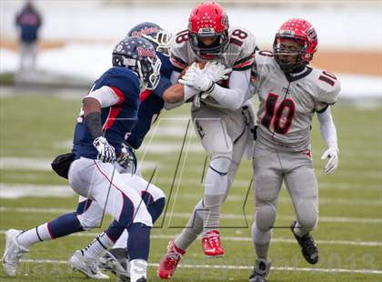 Thumbnail 1 in Ryan vs. Cedar Hill (UIL 5A D2 Quarterfinal) photogallery.