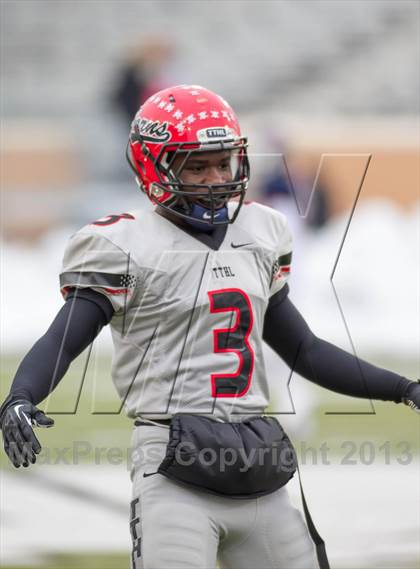 Thumbnail 1 in Ryan vs. Cedar Hill (UIL 5A D2 Quarterfinal) photogallery.