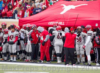 Thumbnail 1 in Ryan vs. Cedar Hill (UIL 5A D2 Quarterfinal) photogallery.