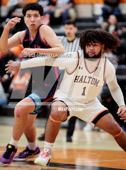 Thumbnail 3 in Sam Houston vs Haltom photogallery.