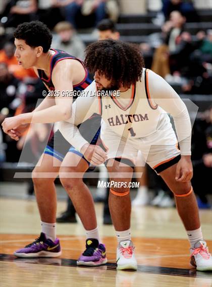 Thumbnail 2 in Sam Houston vs Haltom photogallery.