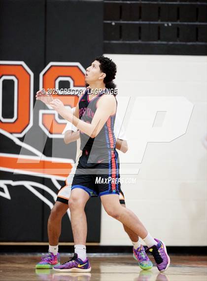 Thumbnail 1 in Sam Houston vs Haltom photogallery.