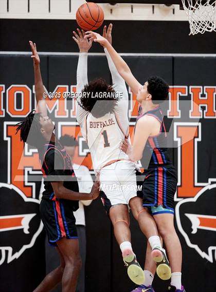 Thumbnail 1 in Sam Houston vs Haltom photogallery.