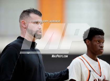 Thumbnail 3 in Sam Houston vs Haltom photogallery.