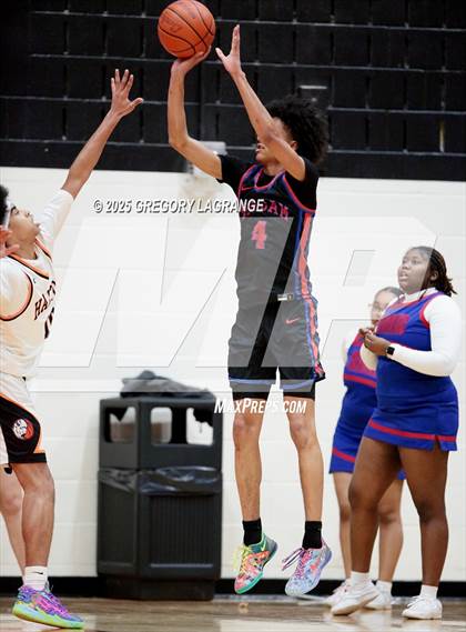 Thumbnail 2 in Sam Houston vs Haltom photogallery.