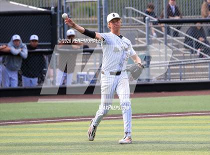 Thumbnail 2 in Harvard-Westlake vs St Francis photogallery.
