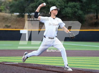 Thumbnail 2 in Harvard-Westlake vs St Francis photogallery.
