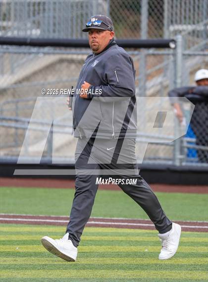 Thumbnail 2 in Harvard-Westlake vs St Francis photogallery.